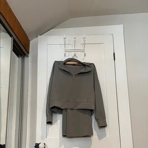 #18, Cropped Half-Zip Pullover Top in Olive Gray and pants